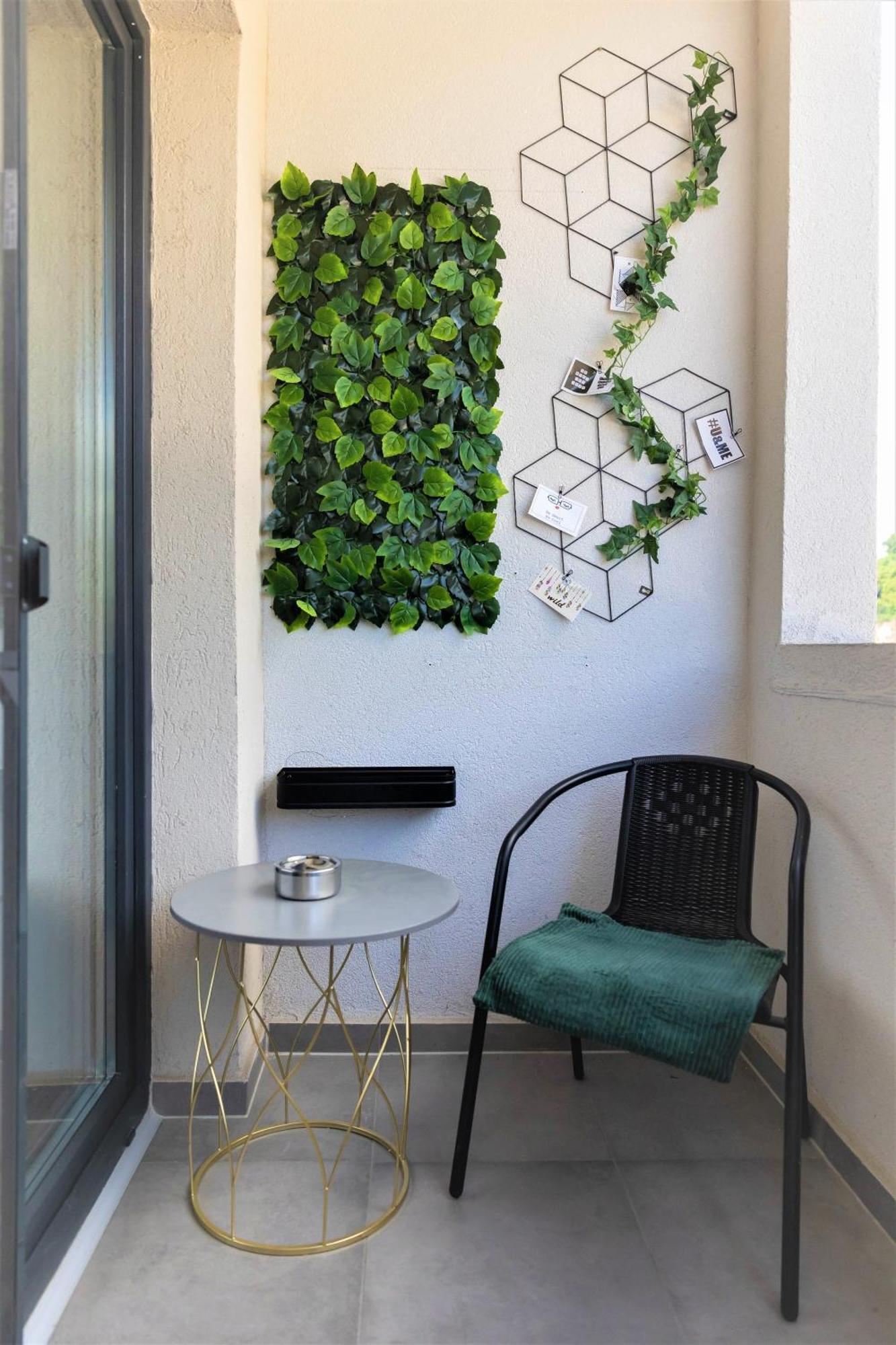 Apartament No5 *